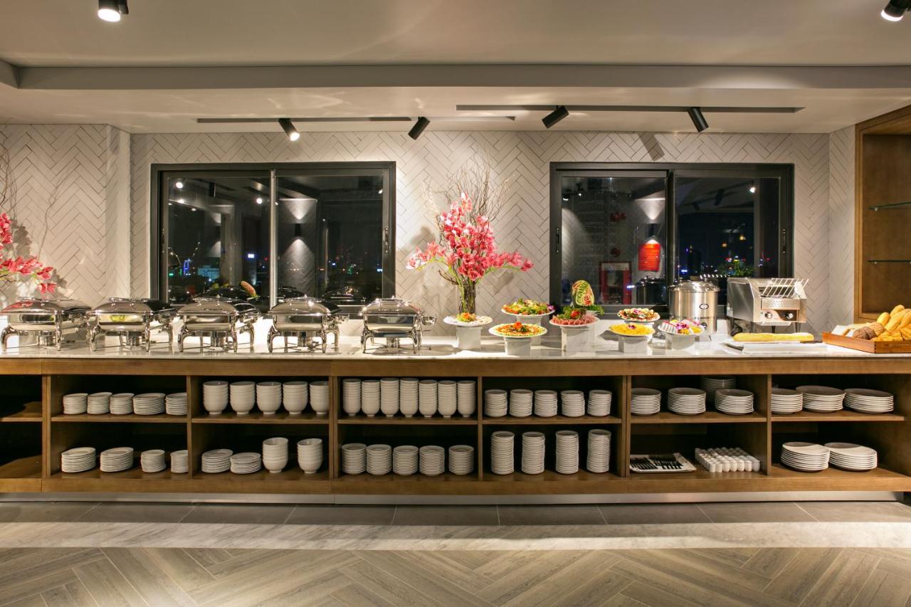 Avora Boutique